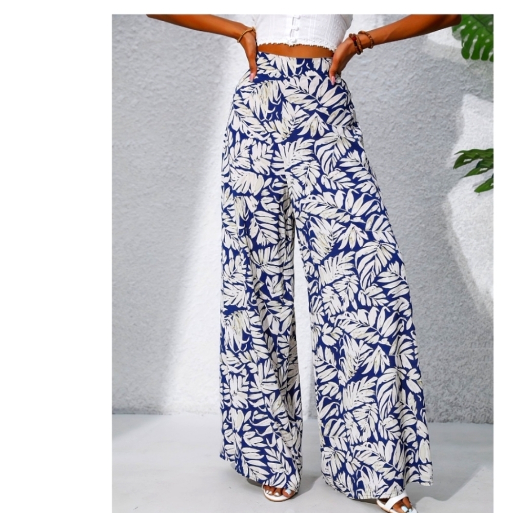 NWOT- Leaf Print Wide-Leg  Pants-**HOST PICK**